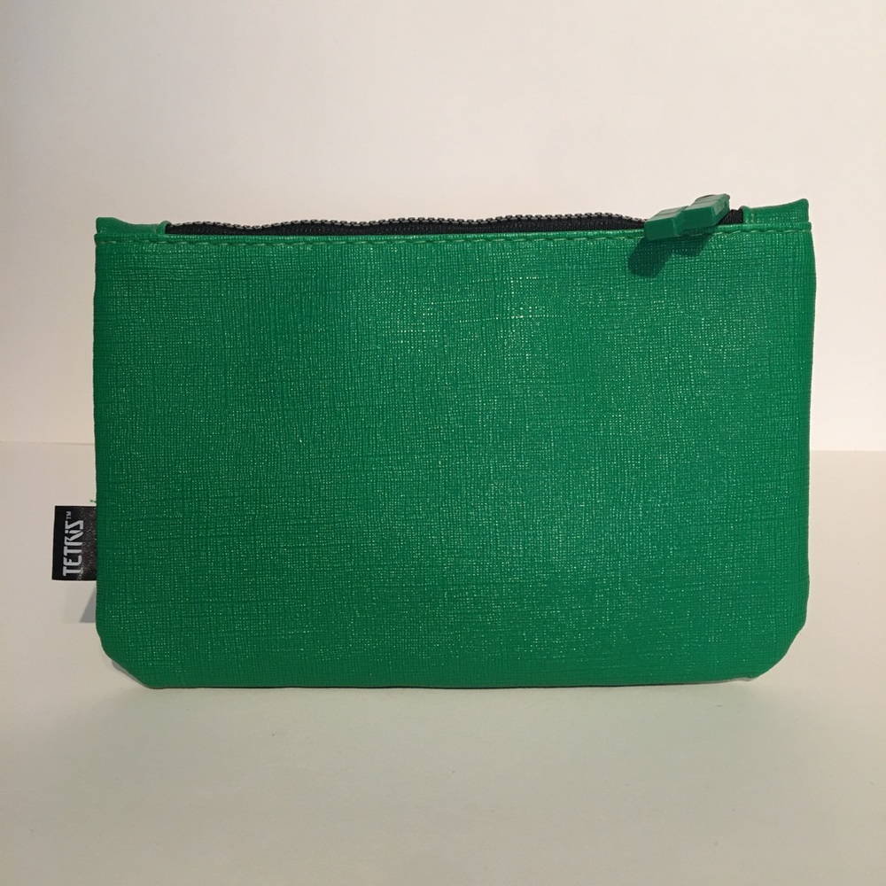 MONOCHROME GREEN POUCH - Picture 2 of 3